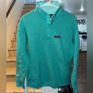 Large Teal Patagonia Quarter Button-up